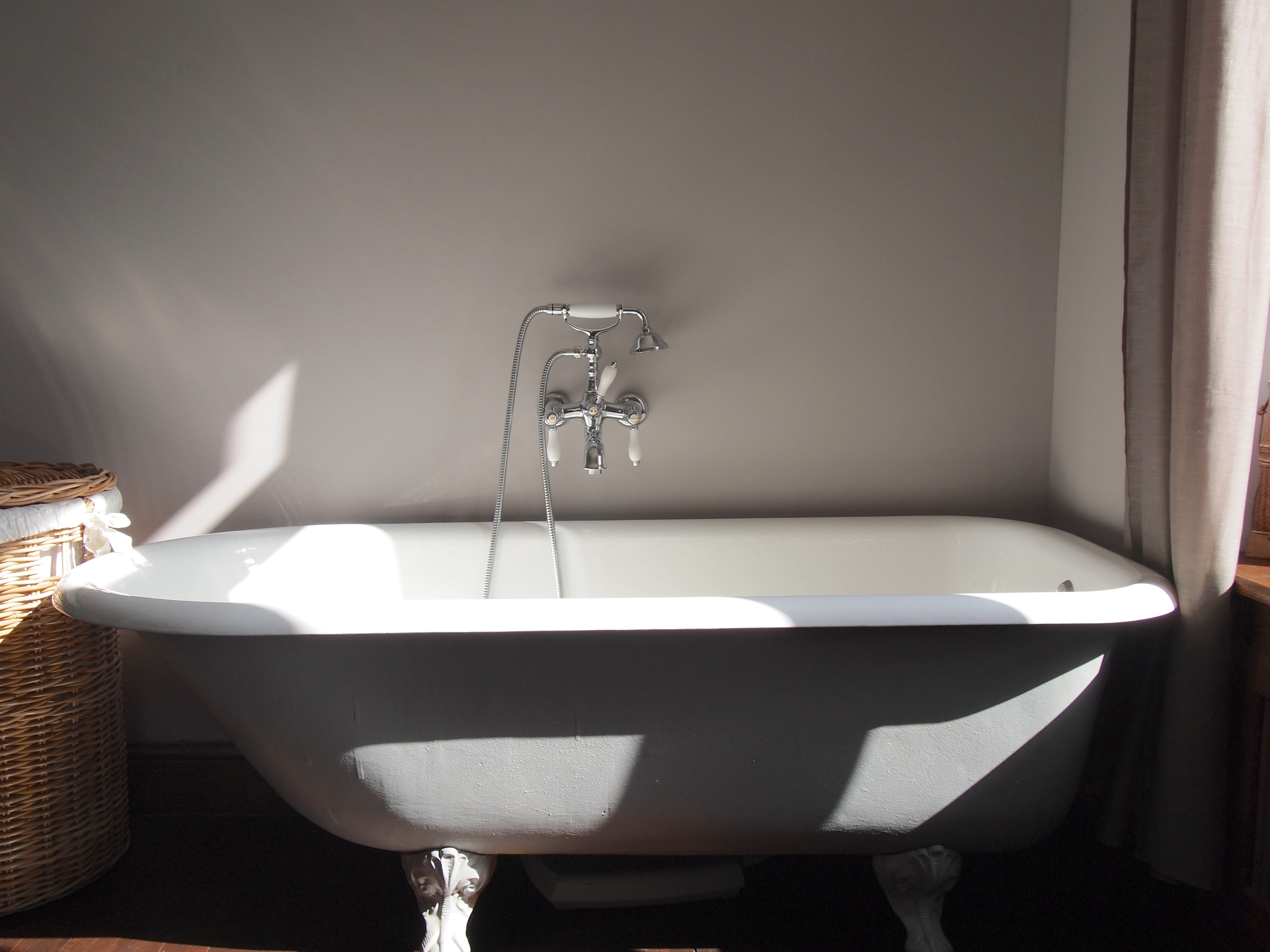 Grey bath.JPG