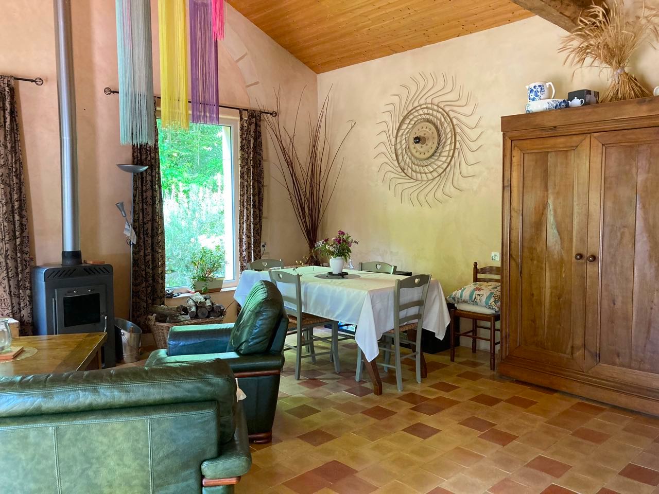 Charmette salon 2.jpg
