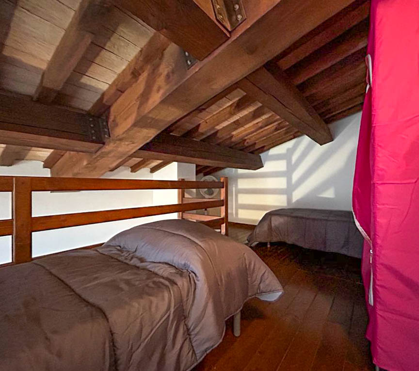property1062519111355b4b1a62c4a10098e10714.jpg