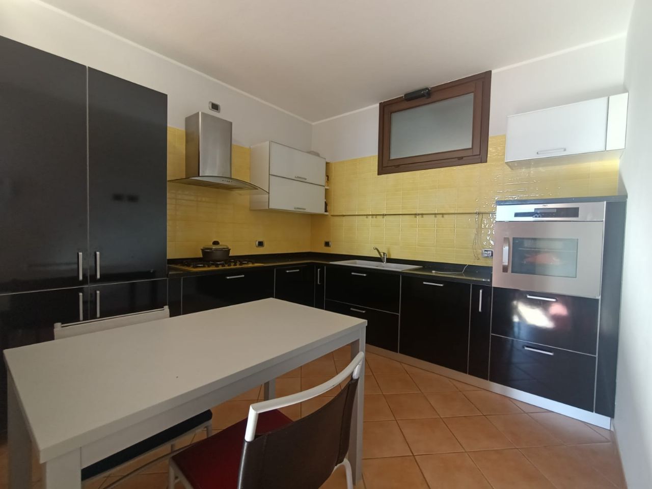 verbania-pallanza-appartamento-vista-lago-garage-giardino-52020b.jpeg