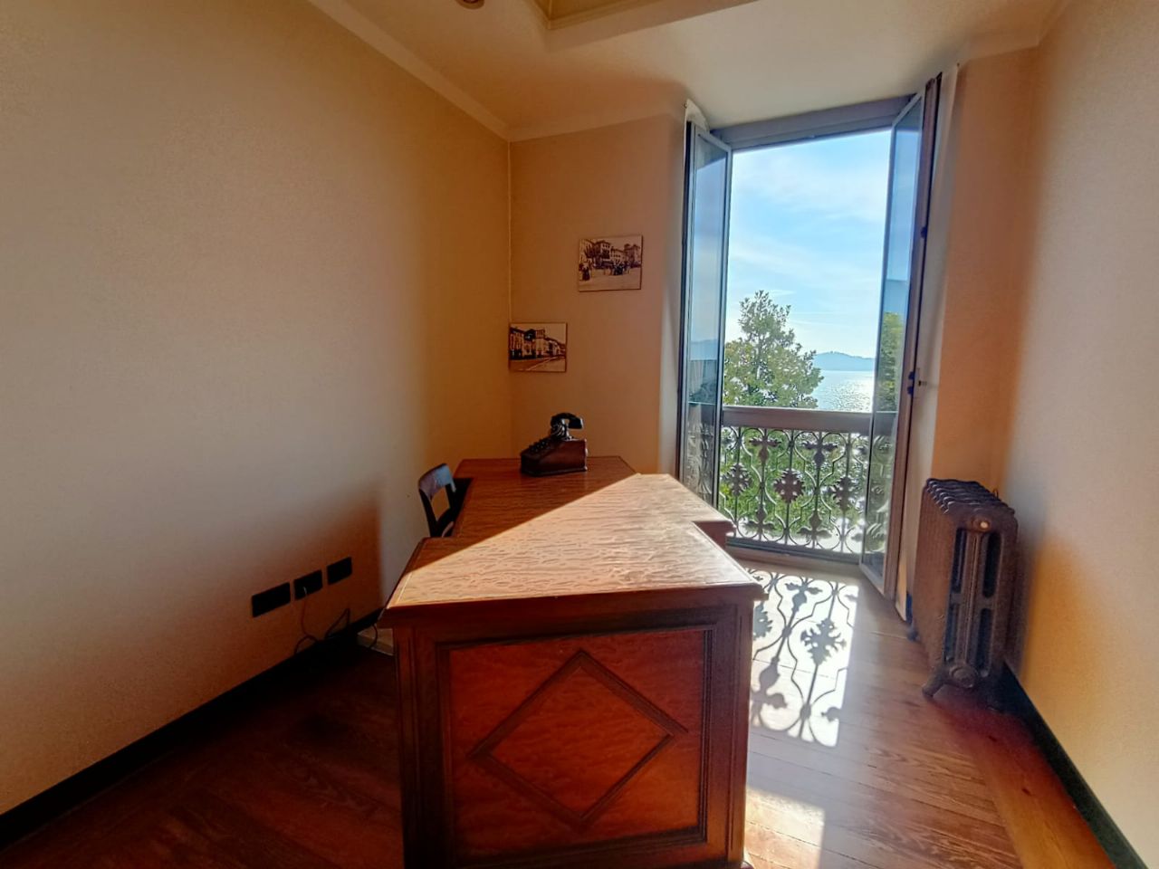 verbania-intra-appartamento-vista-lago-centro-balcone-45762b.jpg
