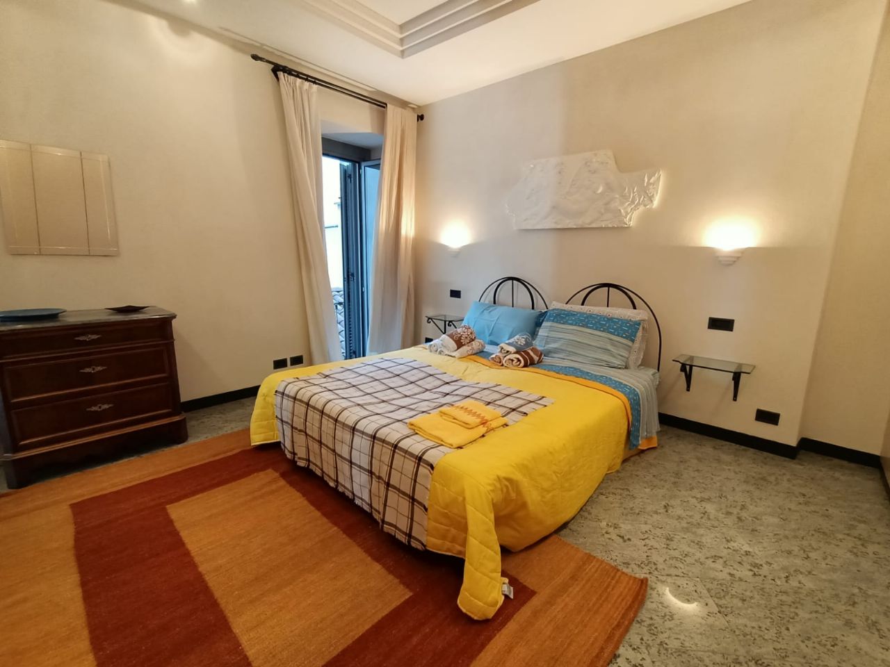 verbania-intra-appartamento-vista-lago-centro-balcone-45760b.jpg