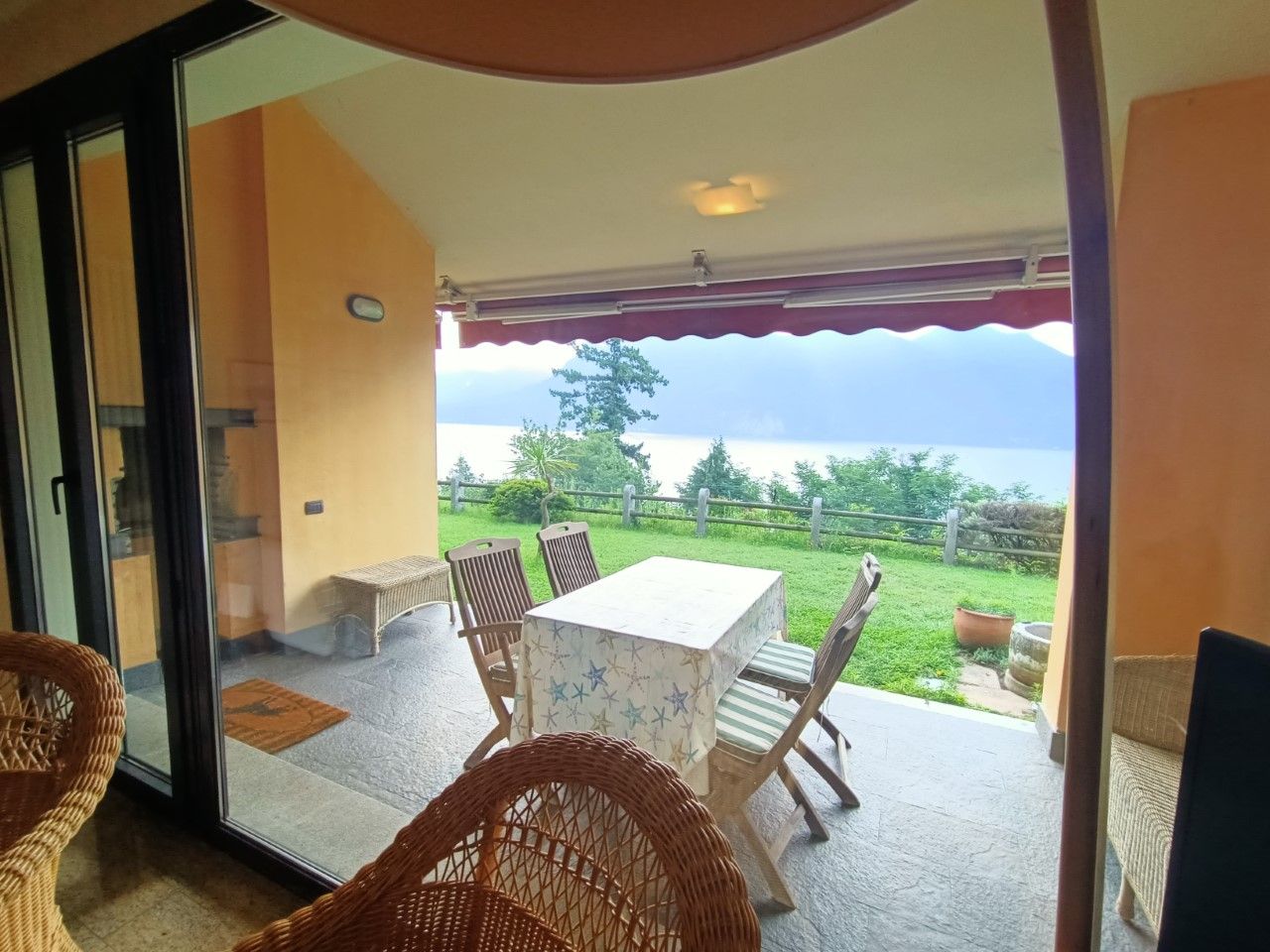ghiffa-appartamento-vista-lago-garage-giardino-57862b.jpg