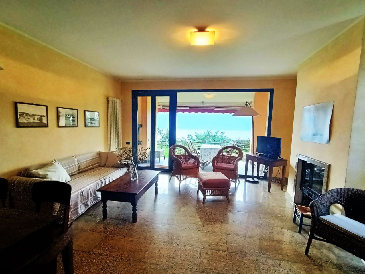 ghiffa-appartamento-vista-lago-garage-giardino-57866b.jpg