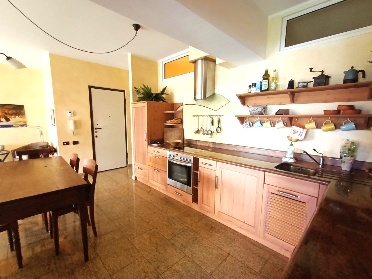 ghiffa-appartamento-vista-lago-garage-giardino-57873b.jpg