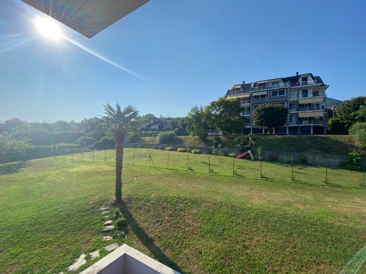 arizzano-appartamento-vista-lago-garage-giardino-56714b.jpg