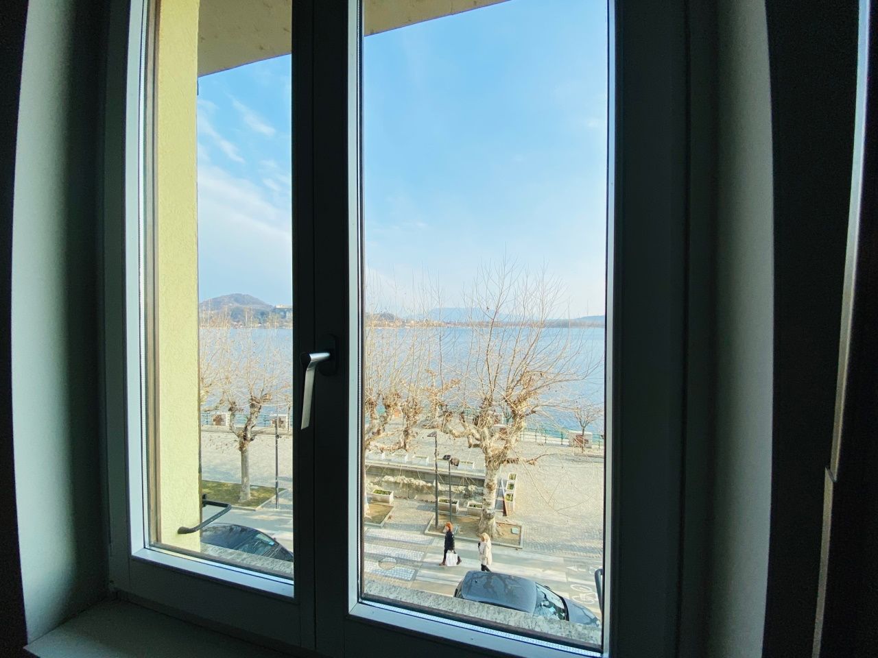 arona-appartamento-vista-lago-centro-balcone-60895b.jpg
