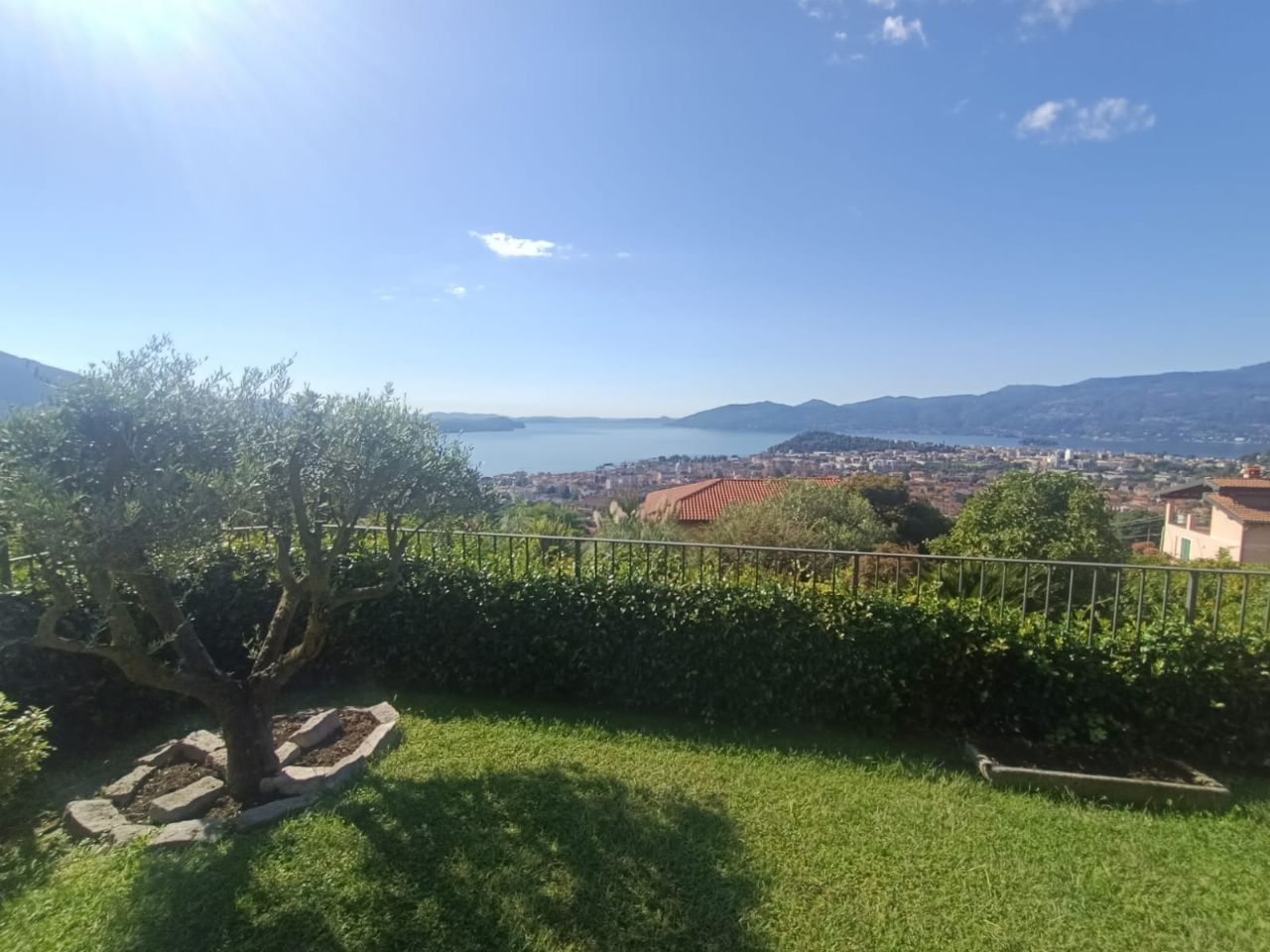 verbania-zoverallo-casa-indipendente-vista-lago-2-camere-giardino-garage-58245b.jpeg