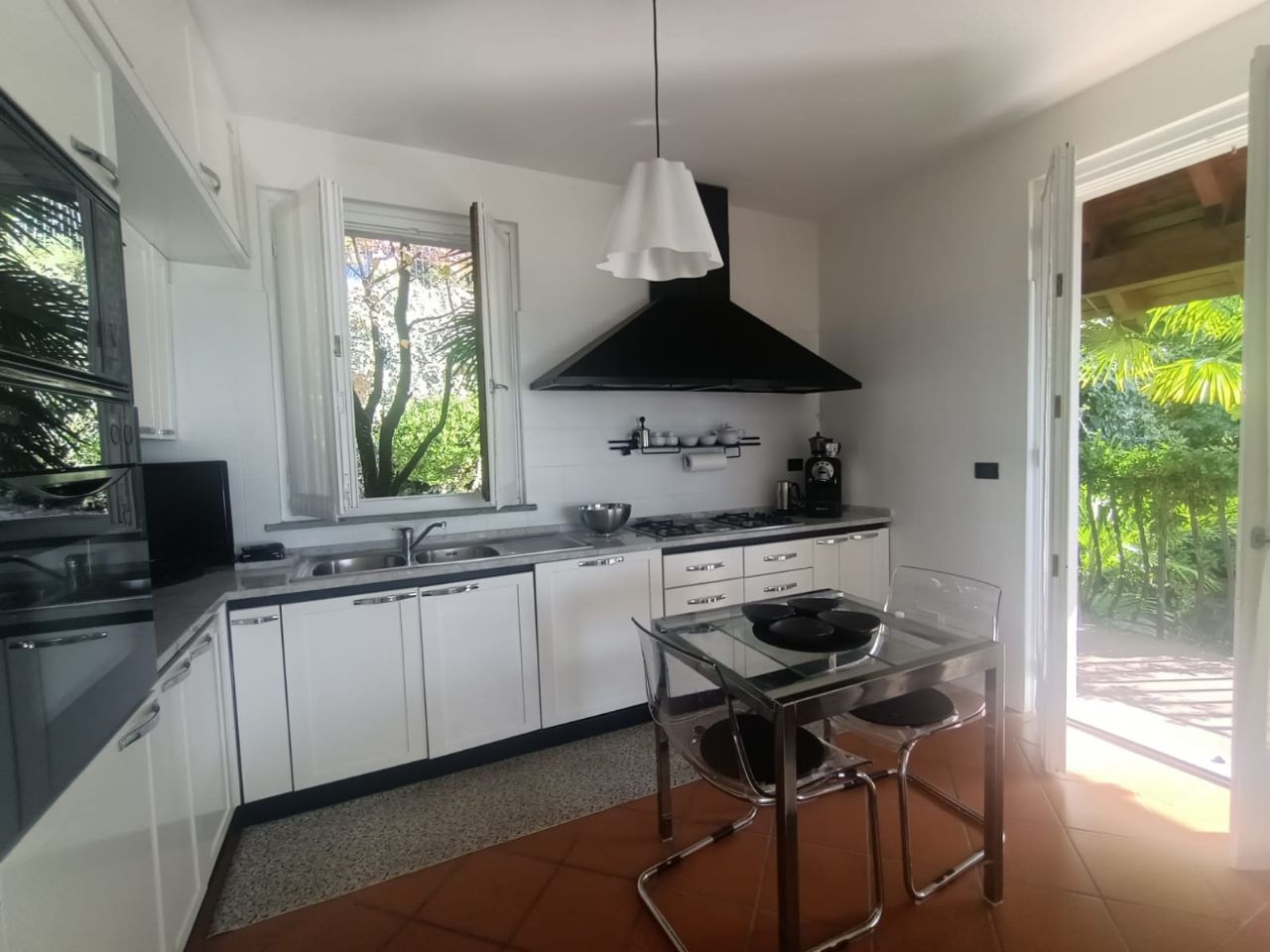 verbania-zoverallo-casa-indipendente-vista-lago-2-camere-giardino-garage-58261b.jpeg