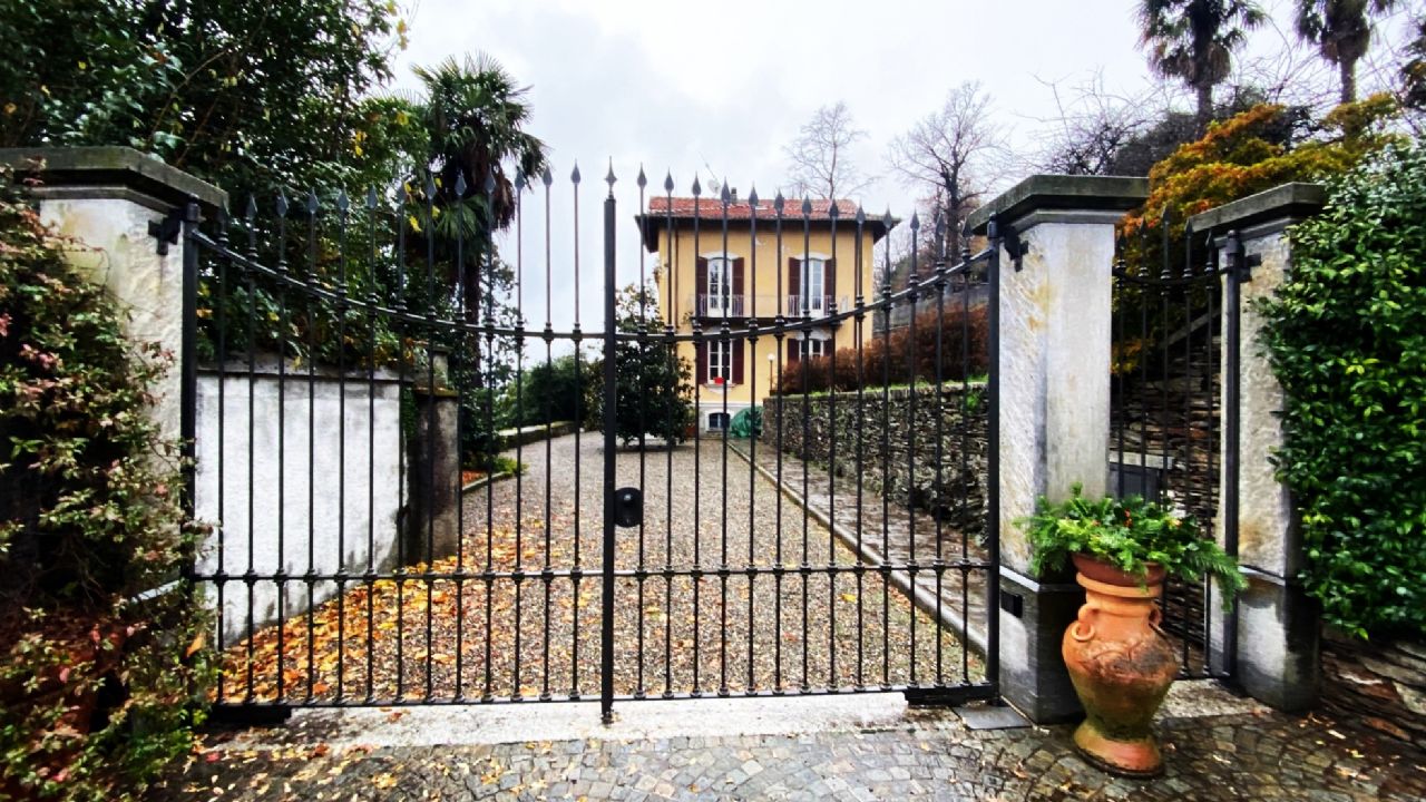 verbania-biganzolo-villa-epoca-vista-lago-350mq-giardino-60570b.jpg