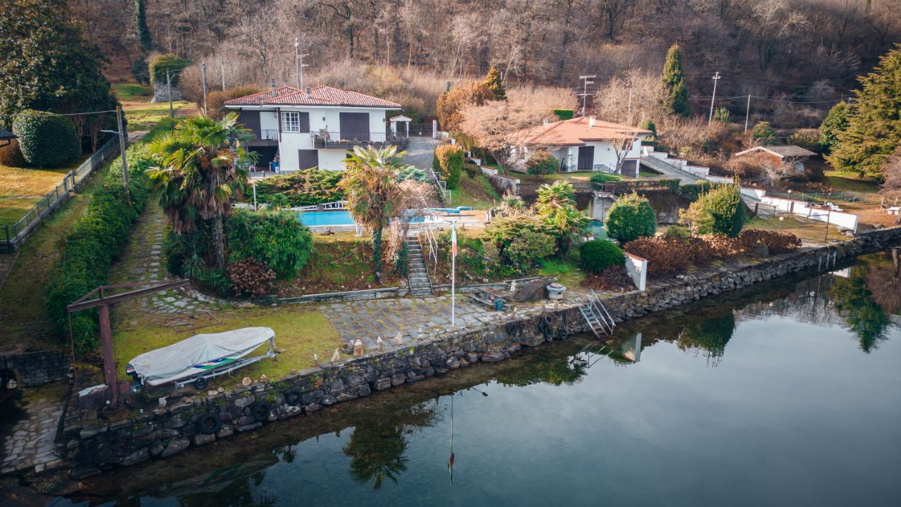 lago-d-orta-villa-215mq-direttamente-a-lago-piscina-59808b.jpg