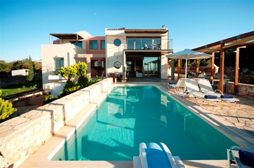 view_from_the_swimming_pool.jpg