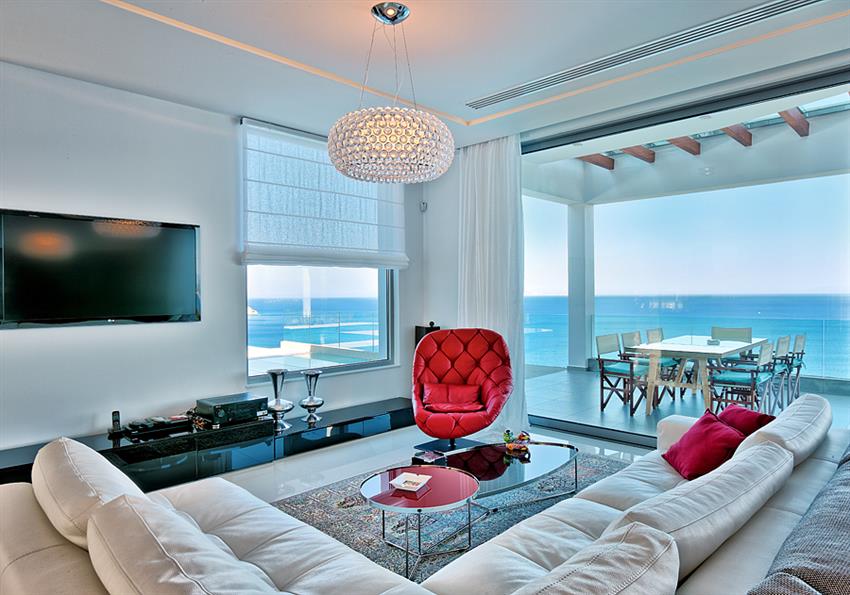 9.Livingroom (3).jpg