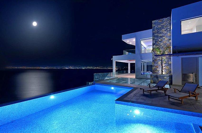 moon0001.jpg
