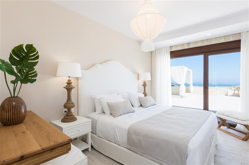 bedroom 4.jpg