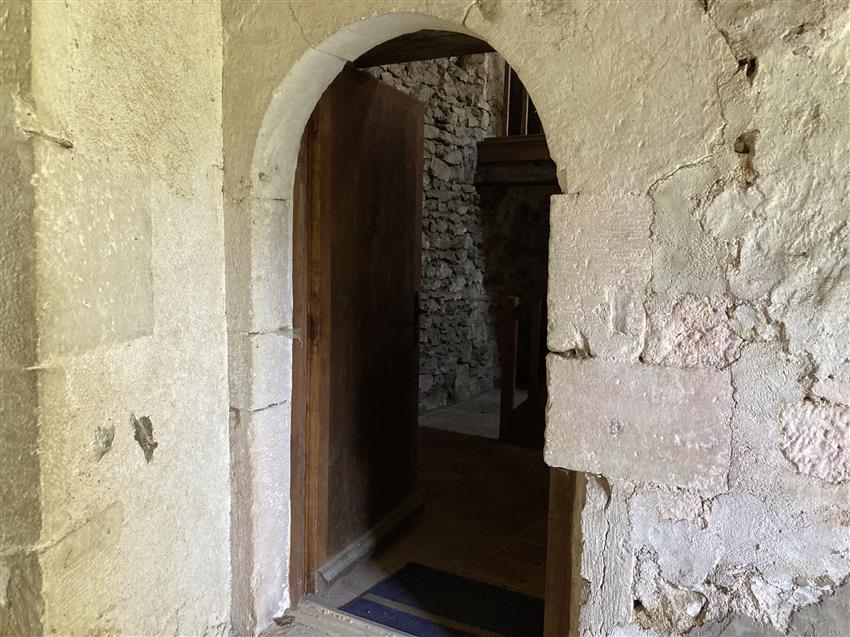 4 FOYER ENTRANCE.jpg