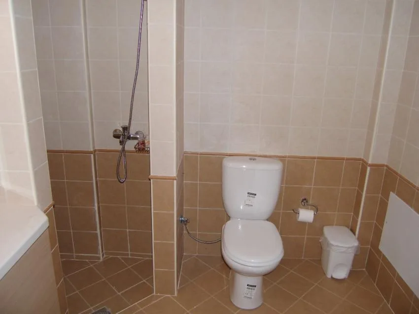 3009079_1-guahjb.jpg