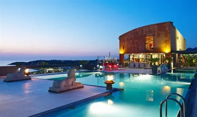 Luksuseiendom med panoramautsikt i Kalathas, Chania