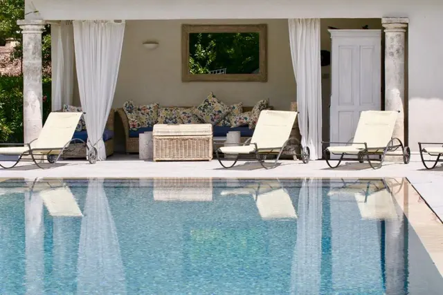 Mougins | Fontmerle | Praktfull stor villa med fire soverom og separat leilighet