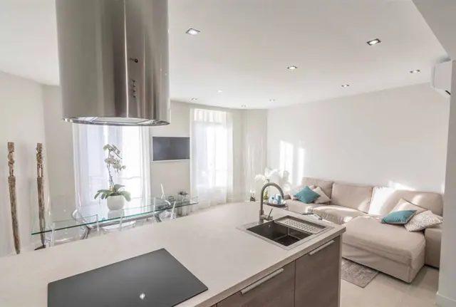 3-bedroom apartment in Cannes, France