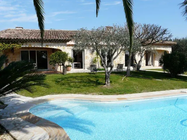 6-bedroom villa in Opio, France
