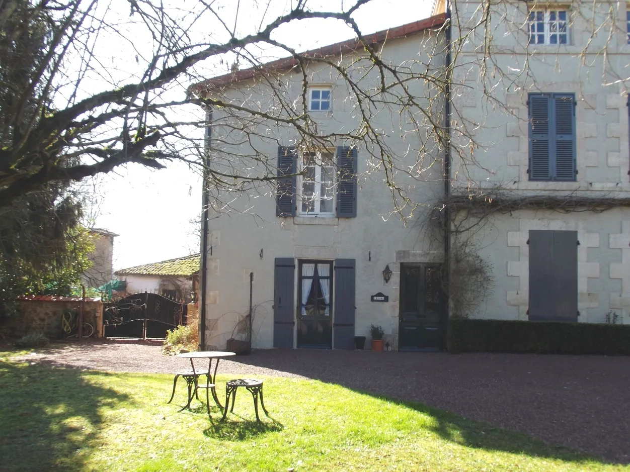 GITE FACADE.jpg