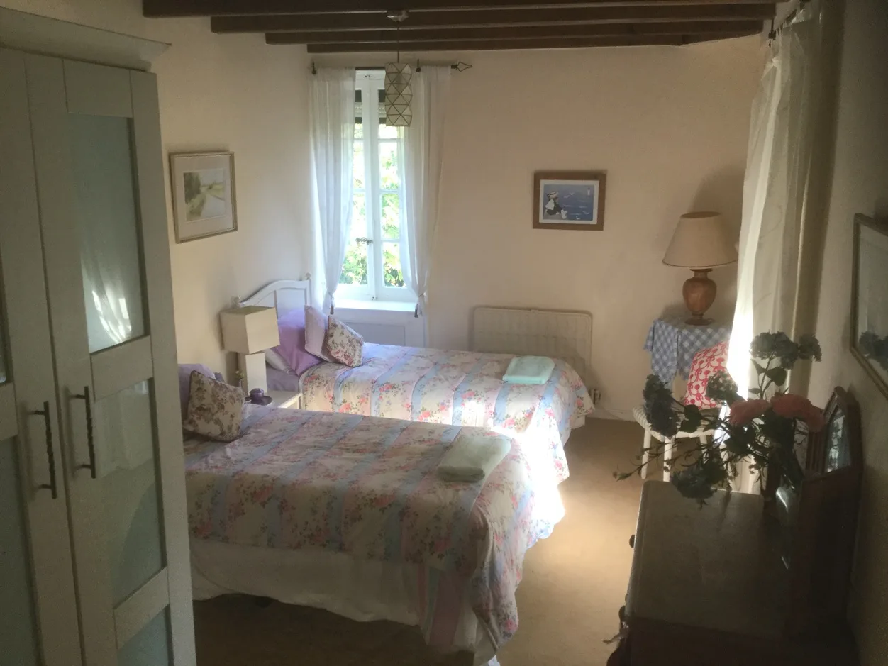 099 Bed gite.jpg