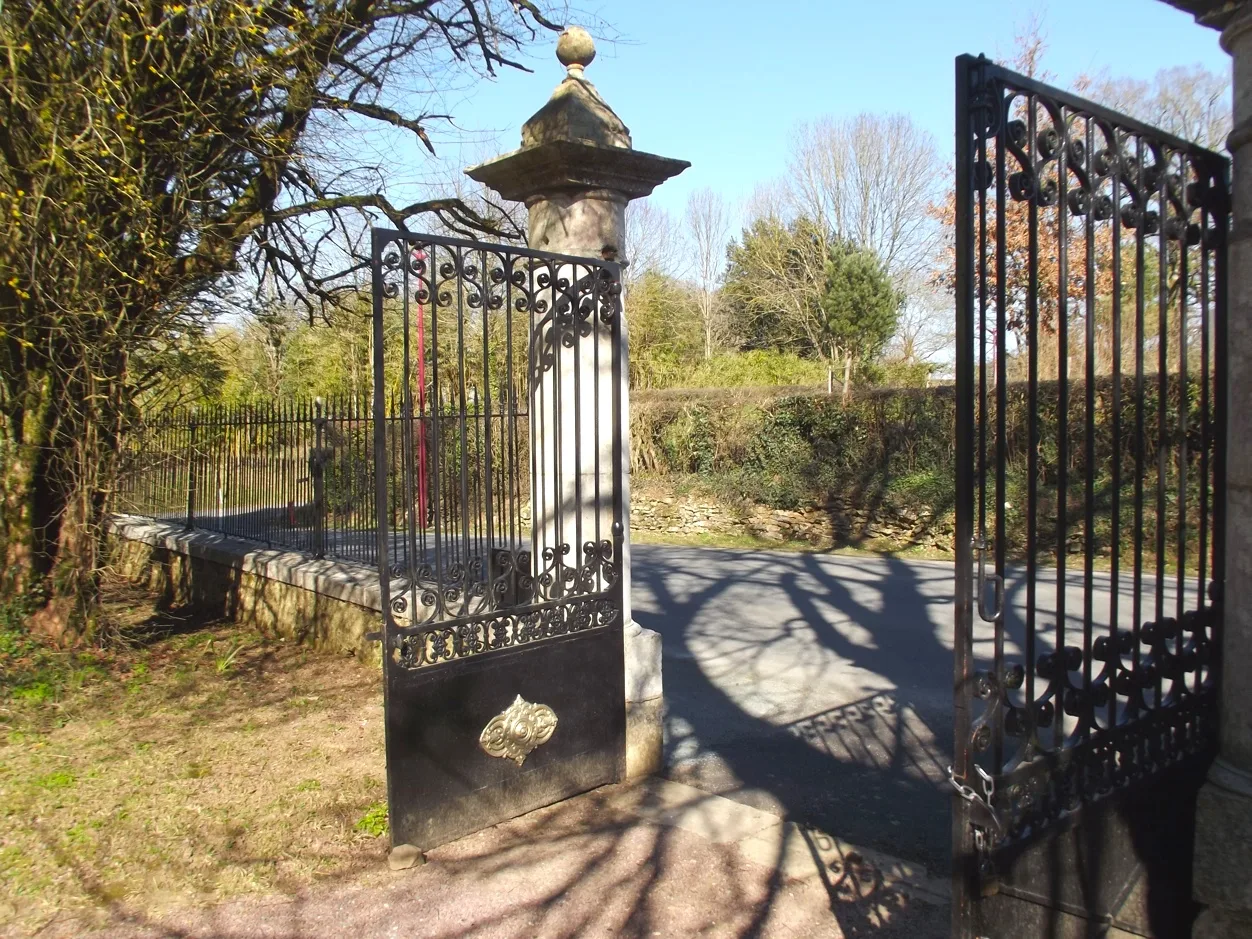 GATES.jpg