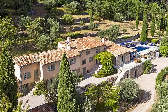 5-bedroom villa in Seillans, France