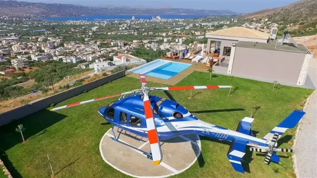 Chania | Luksuriøs nyere villa med fantastisk utsikt