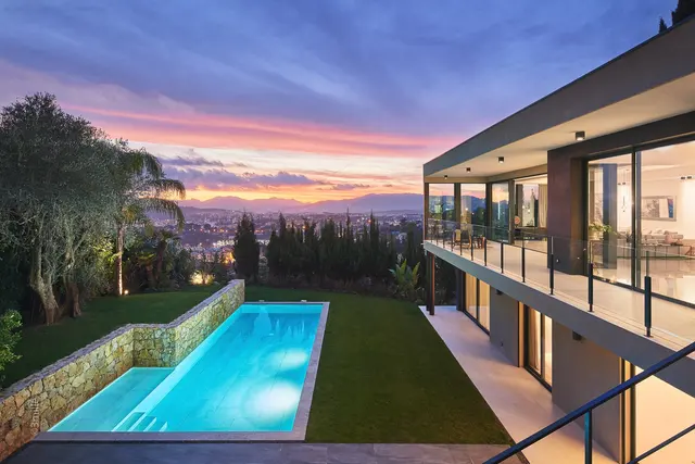 5-bedroom villa in Le Cannet, France