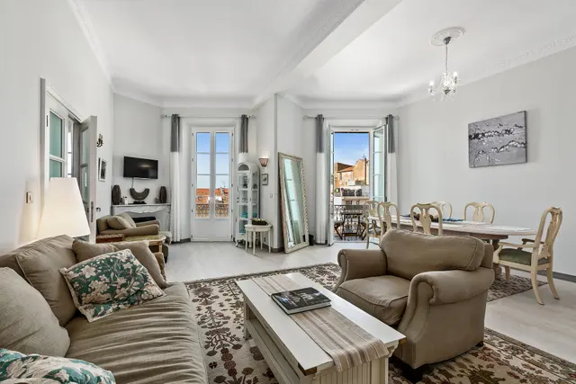 4-bedroom apartment in Cannes, France