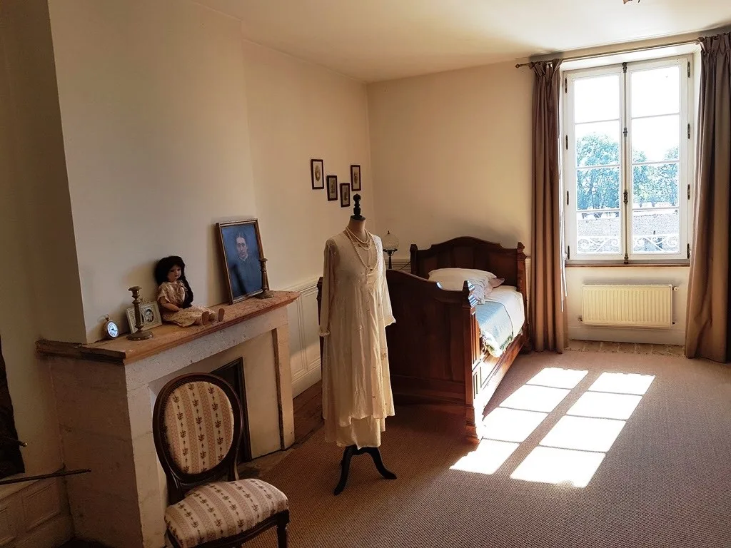 *BEDROOM 2.jpg