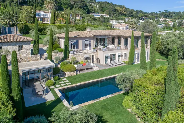 6-bedroom villa in Cannes, France