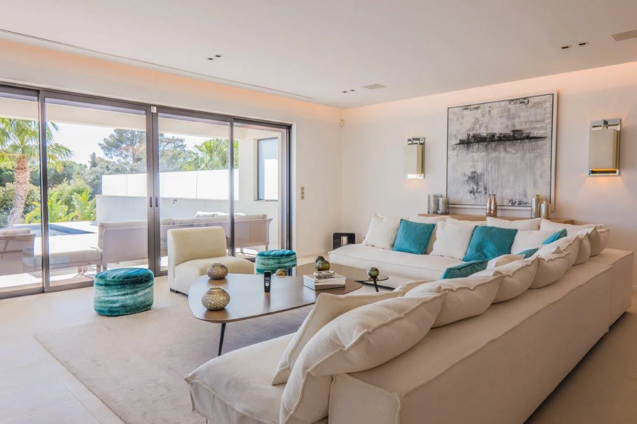 H.jpg
