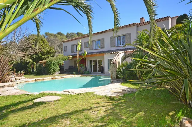 5-bedroom villa in Mougins, France