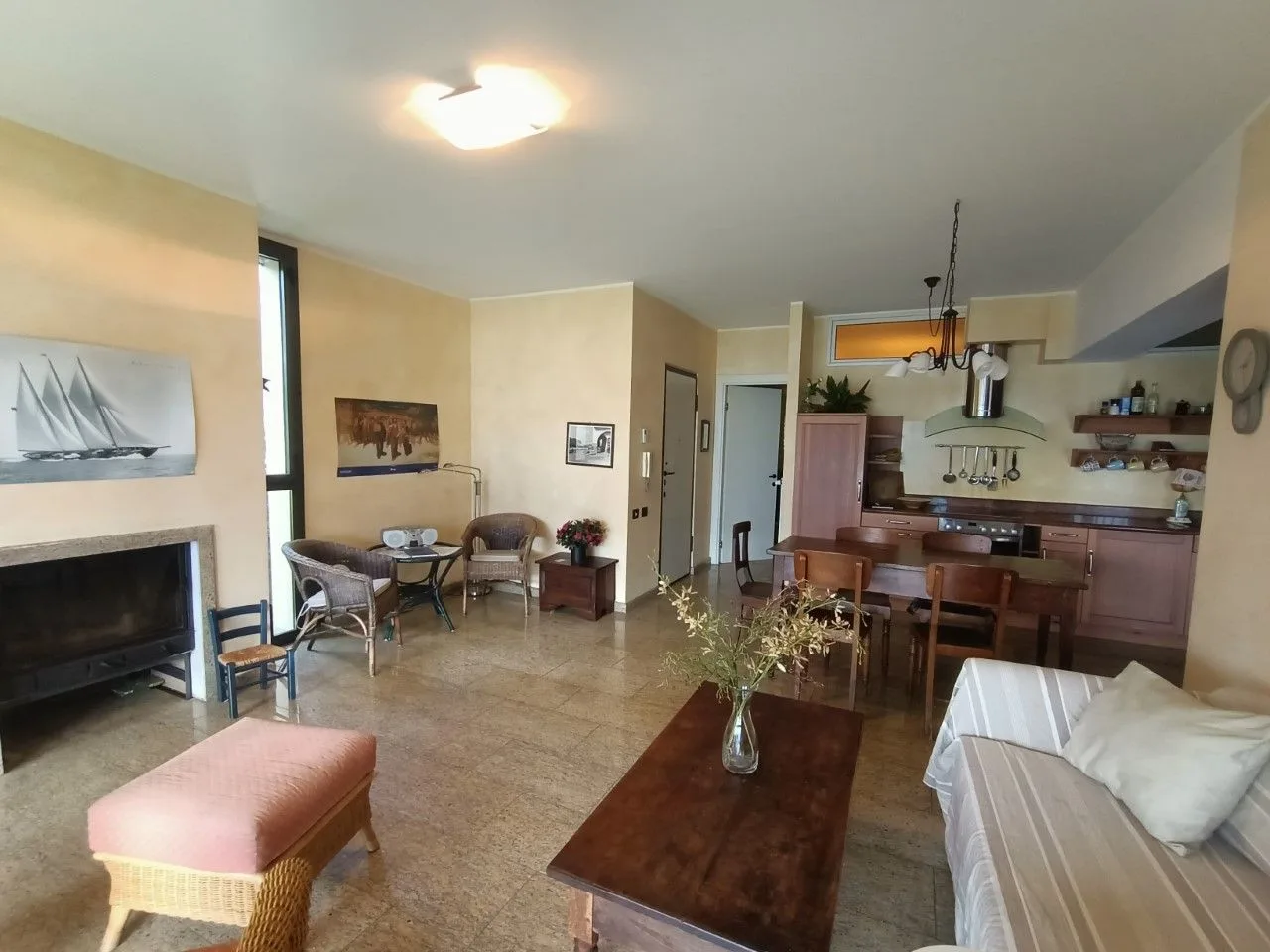 ghiffa-appartamento-vista-lago-garage-giardino-57867b.jpg