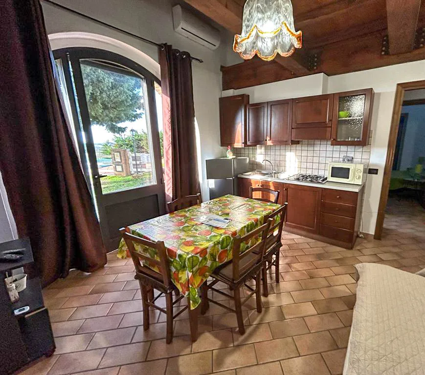 property1062519111355b4b1a62c4a10098e1075.jpg