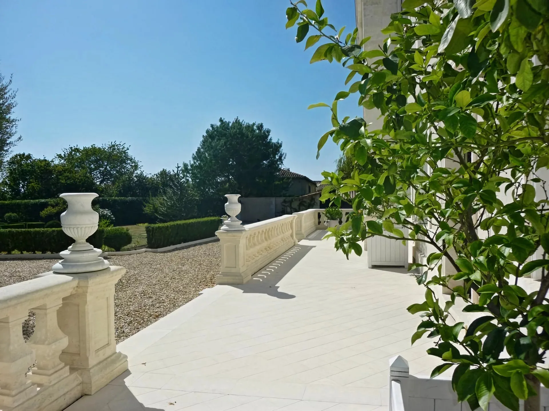 7 Front Terrace 1.jpg