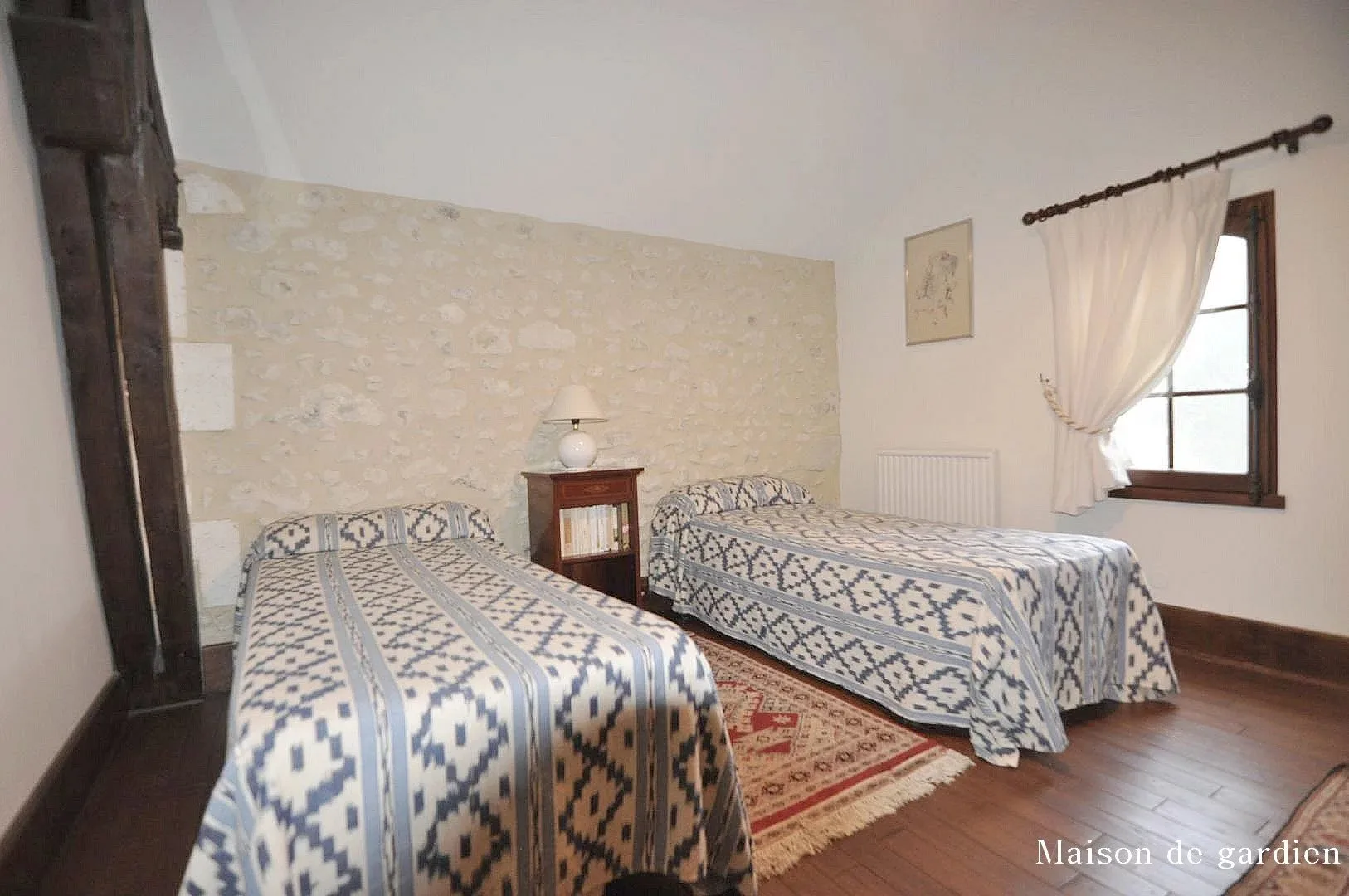 19 Gatehouse bed.jpg