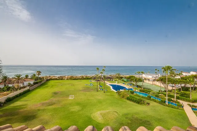 Costa del Sol | Marbella | Nydelig penthouseleilighet ved stranden i Elviria | Ny pris