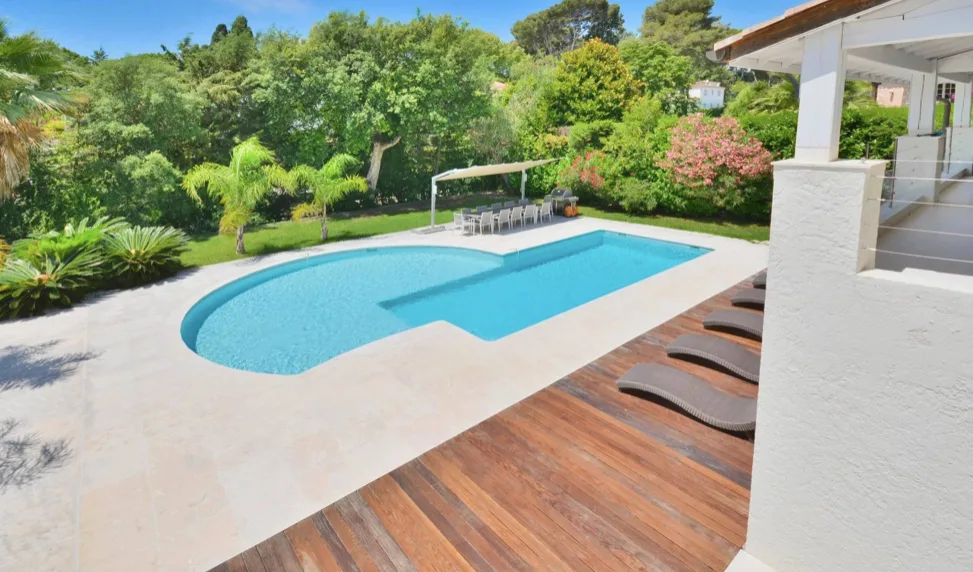 Bienvenue 13967 Pool 1.png