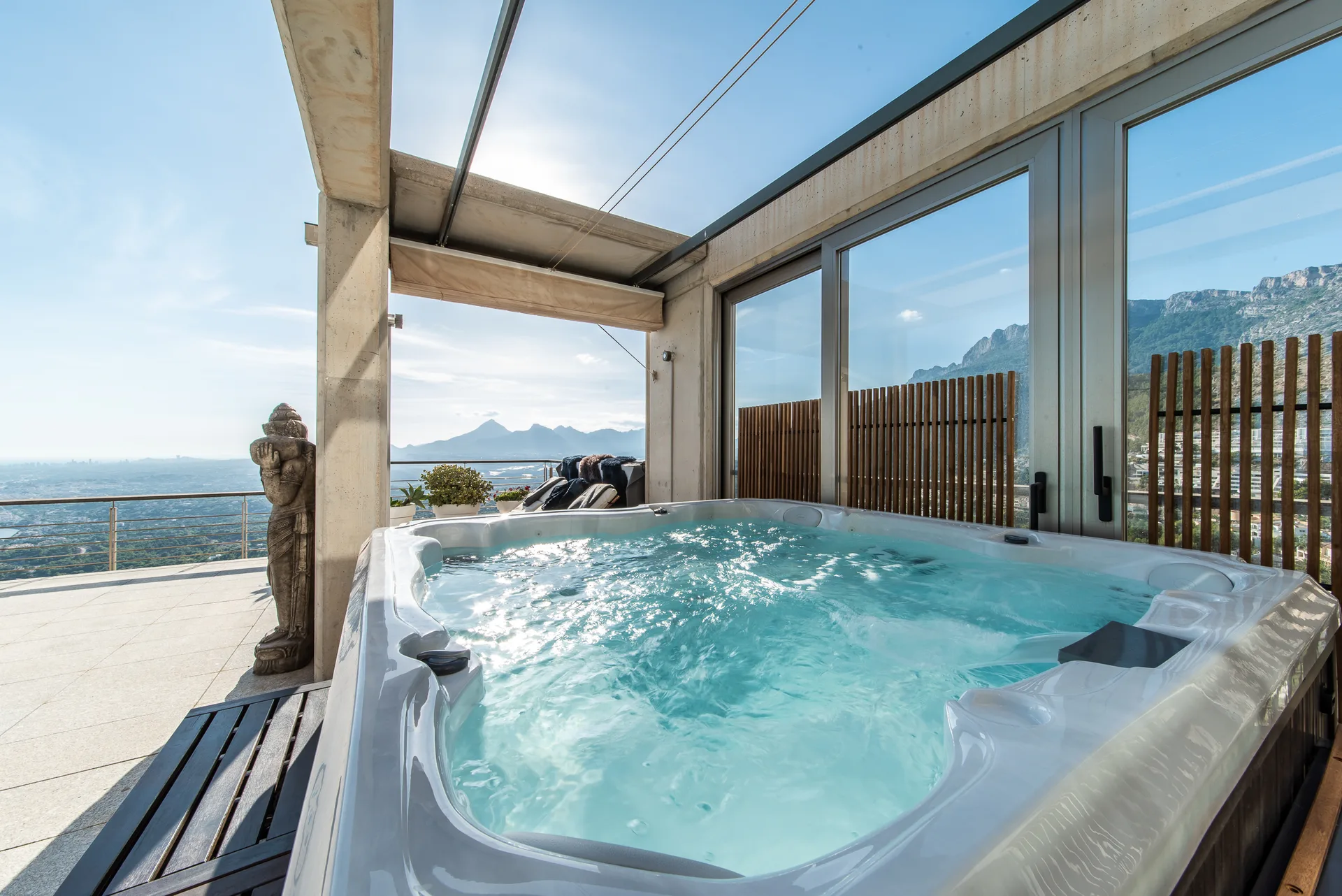 jacuzzi.jpg