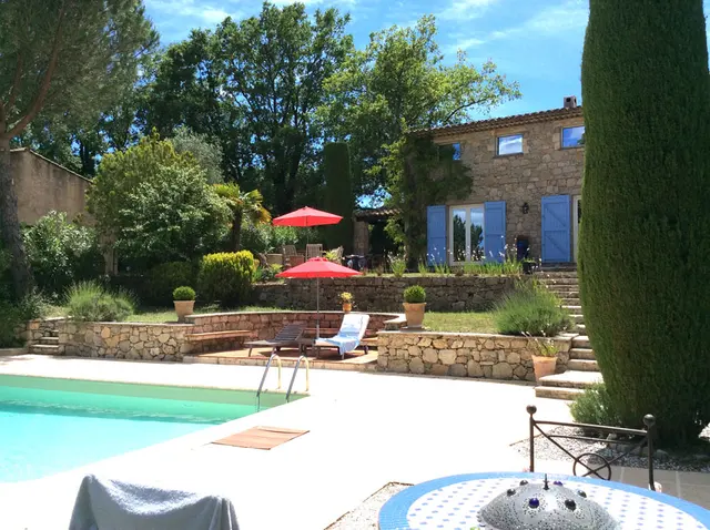 4-bedroom villa in St. Paul en Fôret, France