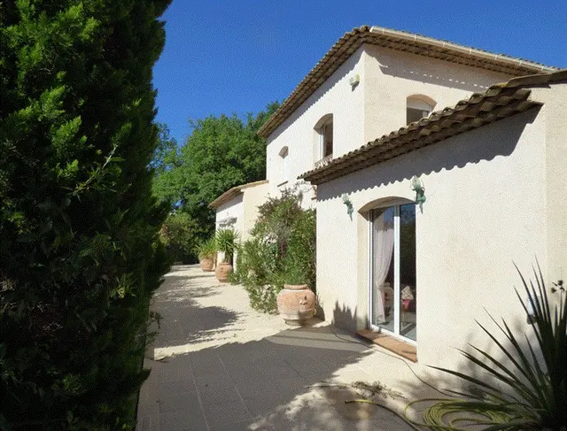 5-bedroom villa in Seillans, France