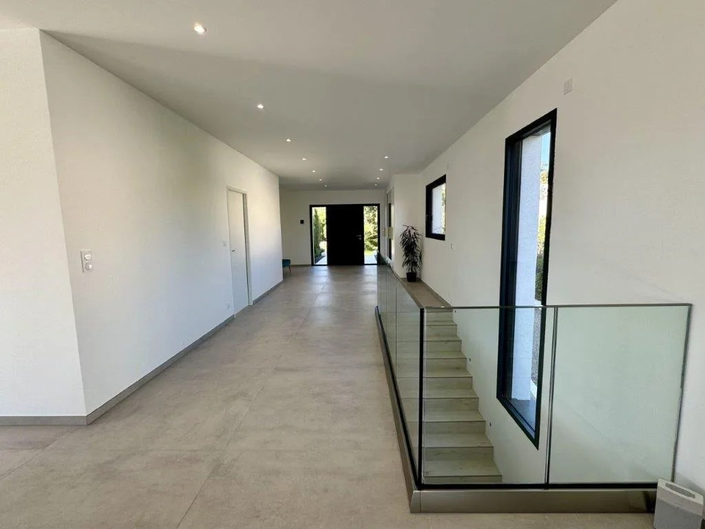 villa st2.jpg