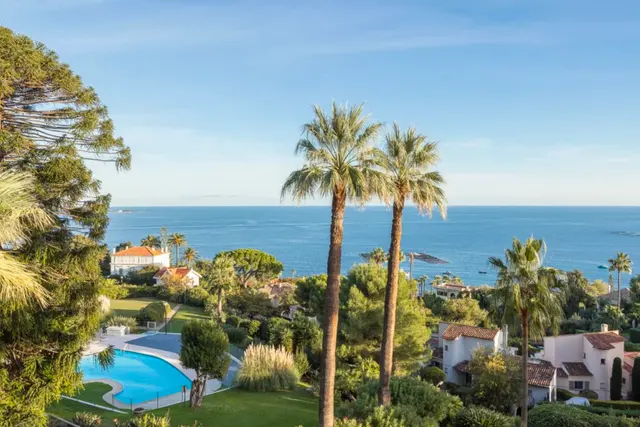 3-bedroom apartment in Cannes, France