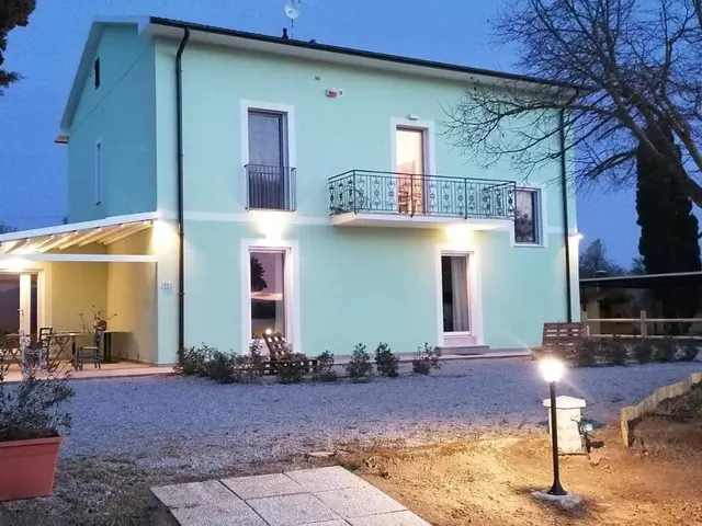 Modernisert gårdshus ved Campiglia Marittima