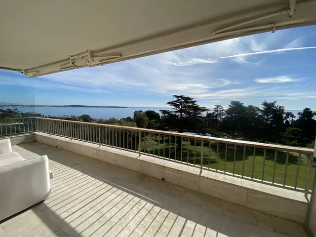 3-bedroom apartment in Cannes, France
