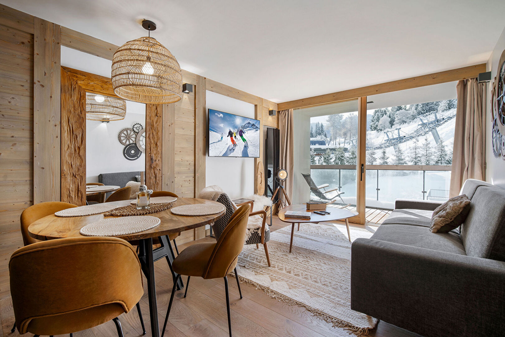 COURCHEVEL, DE FRANSKE ALPER - LEKKER LEILIGHET MED TERRASSE SENTRALT COURCHEVEL VILLAGE – bilde 3